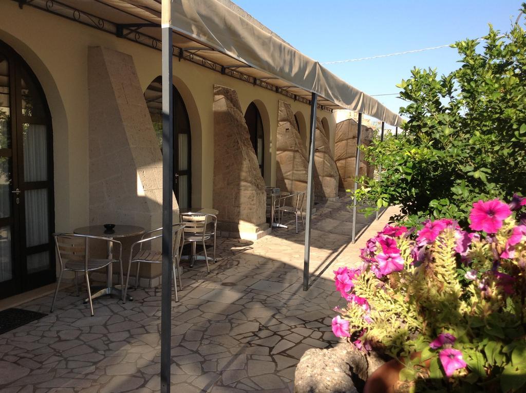 Masseria La Porticella 阿韦特拉纳 外观 照片