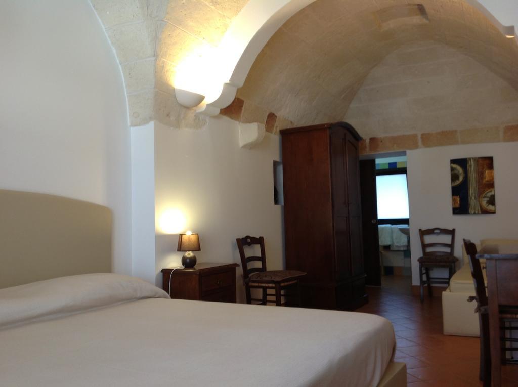 Masseria La Porticella 阿韦特拉纳 客房 照片